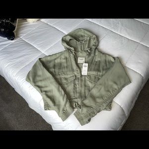 XS never worn abercrombie and Fitch bomber jacket